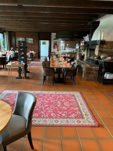 Burg Wassenberg Hotel Bagian luar foto