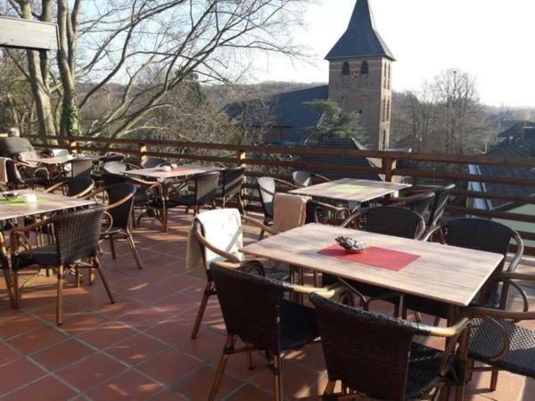 Burg Wassenberg Hotel Bagian luar foto