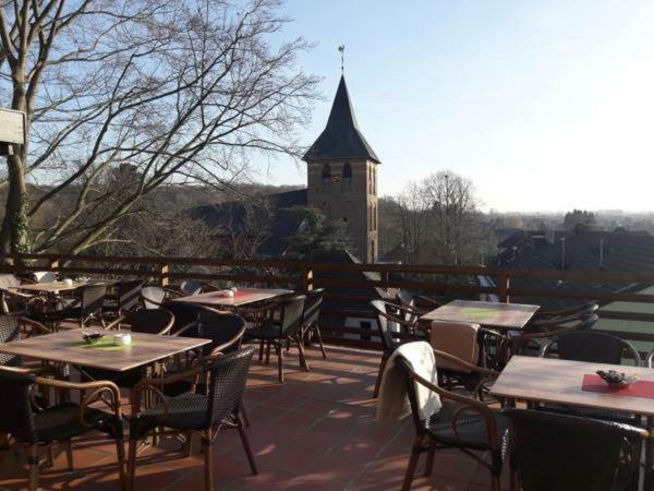 Burg Wassenberg Hotel Bagian luar foto